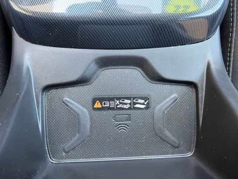 Used 2022 Chevrolet Colorado Z71 AWD/4WD image 25