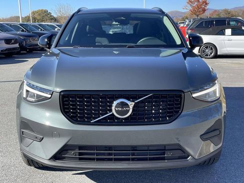 New 2026 Volvo XC40 B4 Core w/ Climate Package image 23