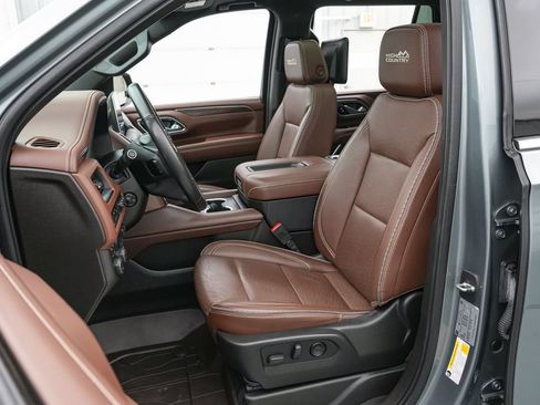 Used 2021 Chevrolet Tahoe High Country AWD/4WD image 13
