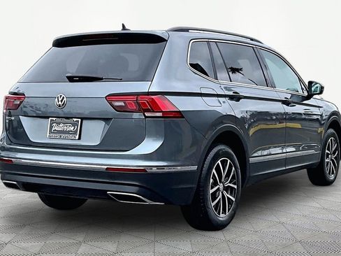 Used 2021 Volkswagen Tiguan SE FWD image 2