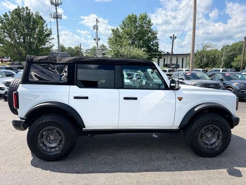 Used 2025 Ford Bronco Badlands AWD/4WD image 8