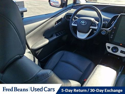 Used 2017 Toyota Prius Prime Advanced image 13
