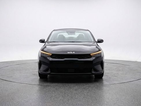 Used 2025 Kia K4 FWD image 2