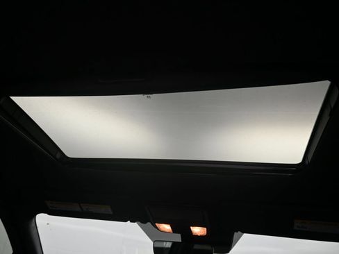 Used 2023 Honda Passport TrailSport image 16