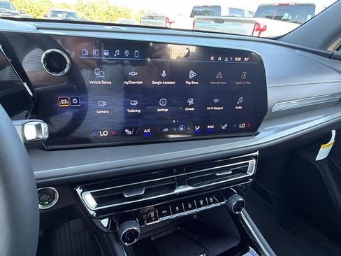 New 2027 Chevrolet Traverse LT w/ Midnight/Sport Edition FWD image 29