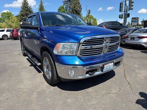 Used 2017 RAM 1500 Big Horn AWD/4WD image 11