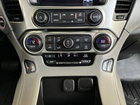 Used 2019 Chevrolet Tahoe LT w/ Luxury Package RWD image 24