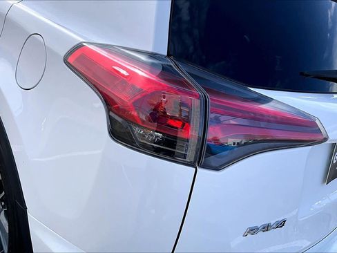 Used 2016 Toyota RAV4 XLE image 27