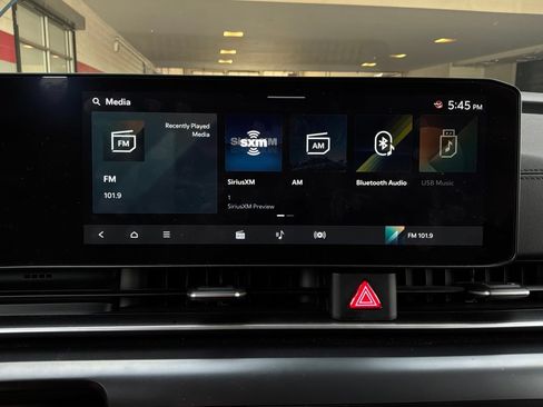 Used 2026 Kia Carnival FWD image 34