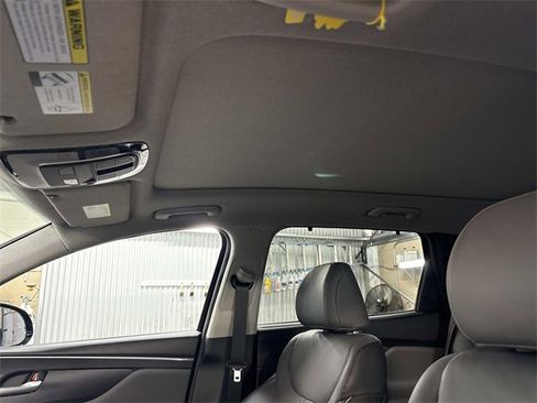 Used 2023 Hyundai Santa Fe Limited image 30