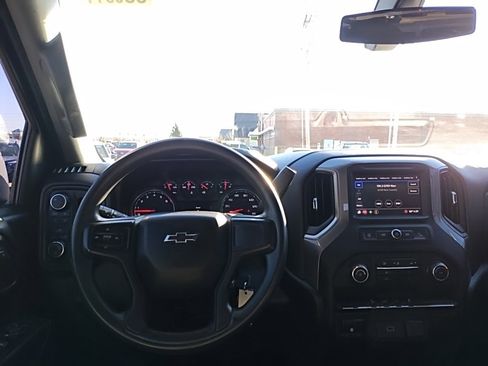 Used 2020 Chevrolet Silverado 1500 Custom Trail Boss w/ Custom Convenience Package image 29