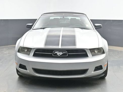 Used 2011 Ford Mustang Premium w/ 201A Rapid Spec Order Code RWD image 3