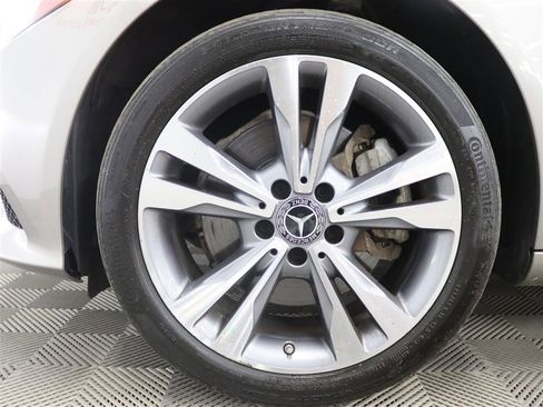 Used 2019 Mercedes-Benz C 300 4MATIC Sedan image 37