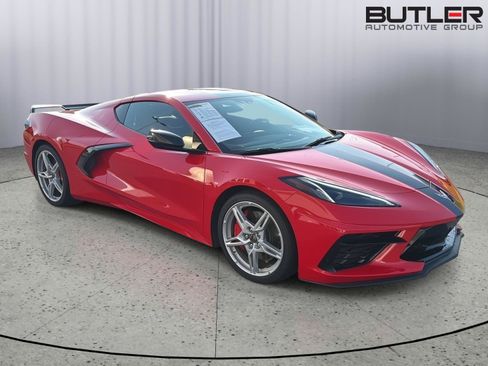 Used 2022 Chevrolet Corvette Stingray Preferred Cpe w/ Z51 Performance Package RWD image 8