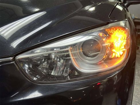 Used 2016 MAZDA CX-5 Touring w/ Bose/Moonroof Package image 4