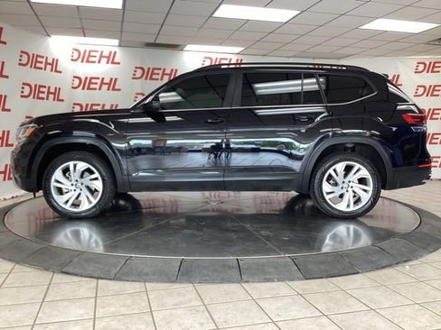 Used 2023 Volkswagen Atlas SE AWD/4WD image 4