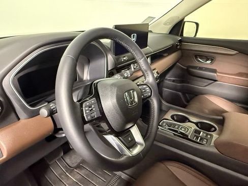 Used 2026 Honda Pilot Elite image 13