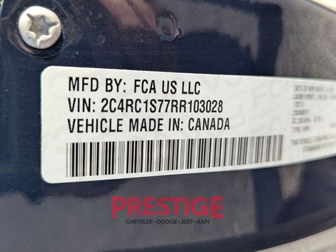 Used 2024 Chrysler Pacifica Limited FWD image 36