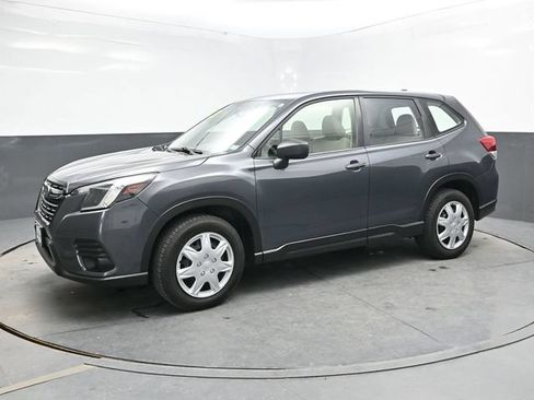 Used 2023 Subaru Forester AWD/4WD image 3
