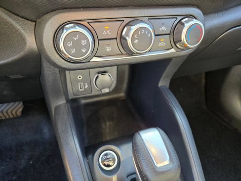 Used 2025 Nissan Kicks Play S FWD image 26