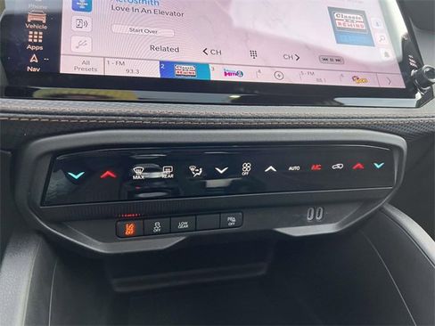 New 2026 Jeep Cherokee Overland image 21