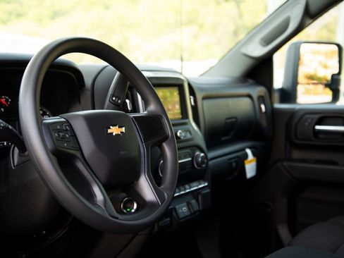 New 2026 Chevrolet Silverado 2500 Custom w/ Custom Value Package AWD/4WD image 20