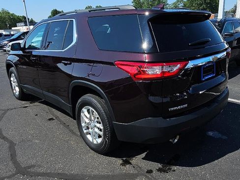 Used 2021 Chevrolet Traverse LT image 5