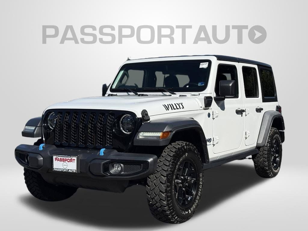 Used 2023 Jeep Wrangler Unlimited w/ Cold Weather Group AWD/4WD image 1