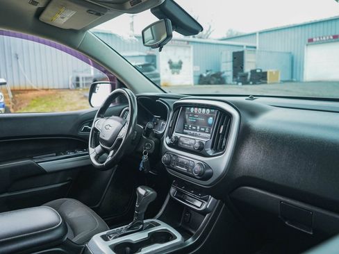 Used 2018 Chevrolet Colorado LT image 10