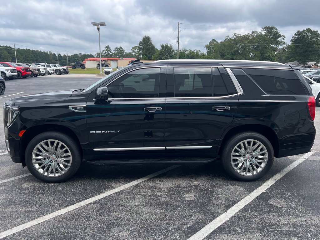 Used 2024 GMC Yukon Denali w/ Advanced Technology Package AWD/4WD image 35