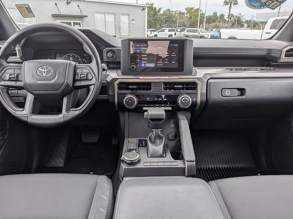 Used 2025 Toyota Tacoma SR5 AWD/4WD image 15