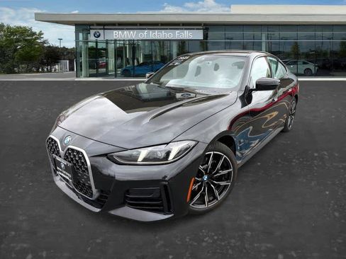 Certified 2025 BMW 430i xDrive w/ M Sport Package AWD/4WD image 3