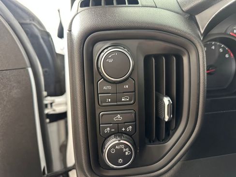 Used 2021 Chevrolet Silverado 1500 Custom AWD/4WD image 21
