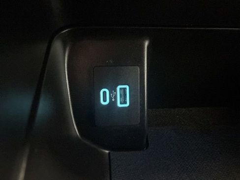 Used 2023 Ford F150 XLT w/ Equipment Group 302A High image 19