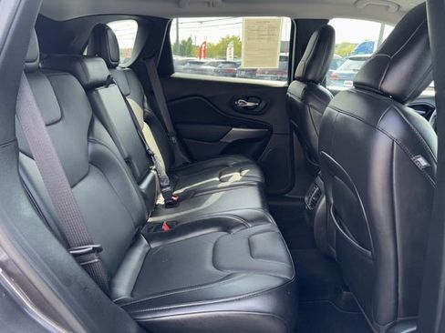 Used 2021 Jeep Cherokee Latitude Lux w/ Trailer Tow Group image 33