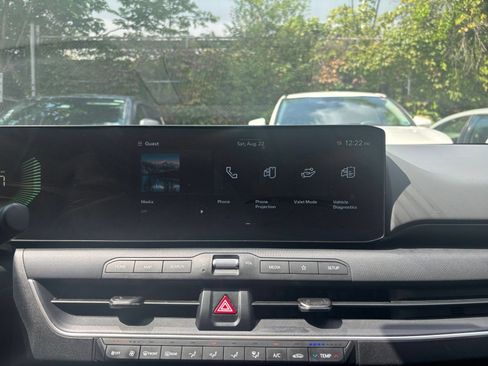 Used 2025 Kia K4 FWD image 16
