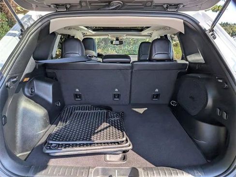 Certified 2022 Jeep Cherokee Latitude w/ Sun & Sound Group image 19