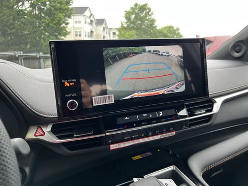 New 2026 Toyota Sienna XLE Woodland Edition AWD/4WD image 16