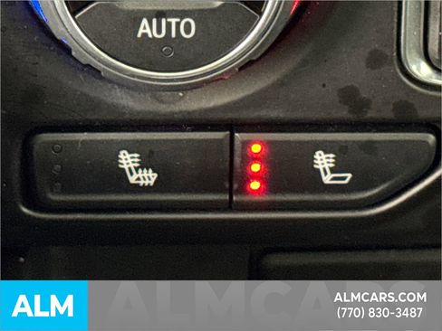 Used 2023 Chevrolet Suburban Z71 w/ Z71 Off-Road Package image 39