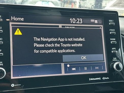 Used 2021 Toyota Camry XSE image 18