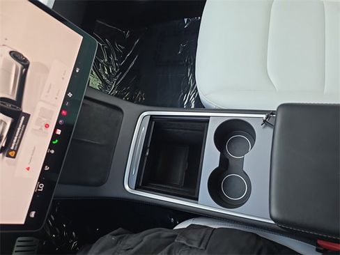 Used 2022 Tesla Model 3 Performance image 28