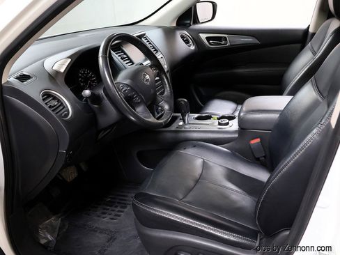 Used 2018 Nissan Pathfinder SL w/ Midnight Edition Package image 12