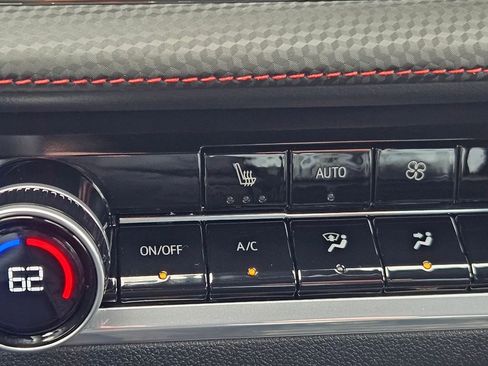 New 2026 Chevrolet Equinox RS image 24