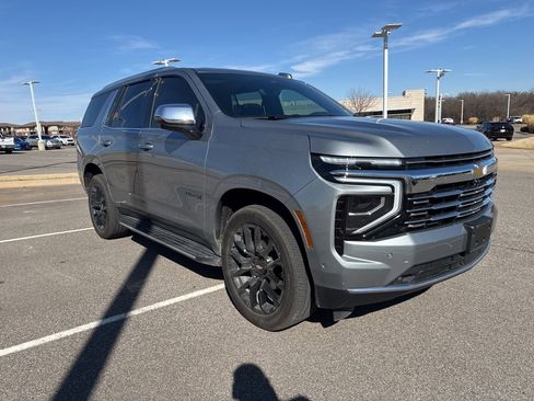 Used 2025 Chevrolet Tahoe Premier image 3