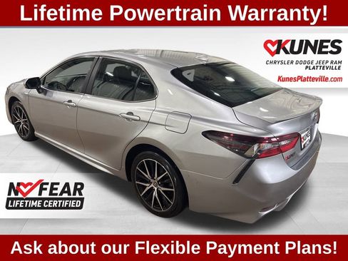 Used 2024 Toyota Camry SE image 8