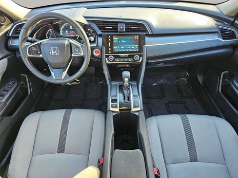 Used 2018 Honda Civic EX image 2