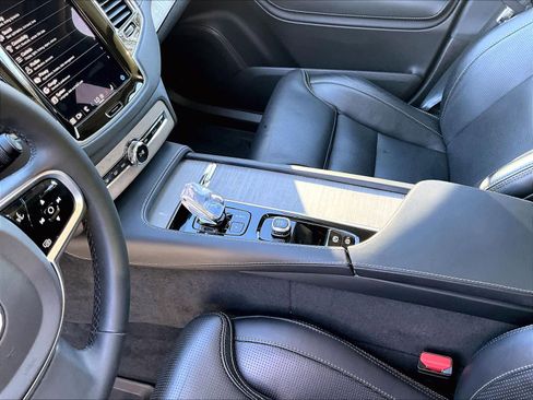 Used 2024 Volvo XC90 T8 Ultimate w/ Protection Package Premier image 20