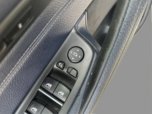 Used 2018 BMW 530i xDrive AWD/4WD image 30