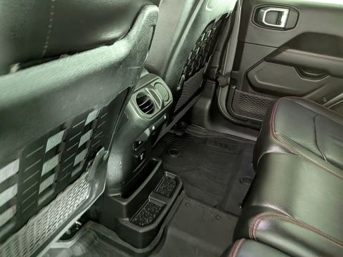 Used 2022 Jeep Wrangler Unlimited Rubicon w/ Steel Bumper Group AWD/4WD image 31