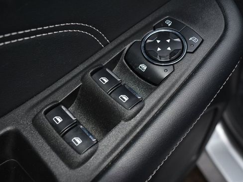 Used 2024 Ford Edge Titanium image 15